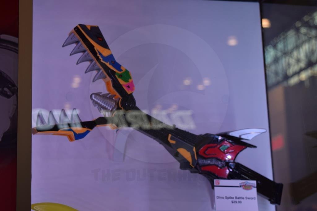 nycc2015-Power_Rangers_Dino_Charge9