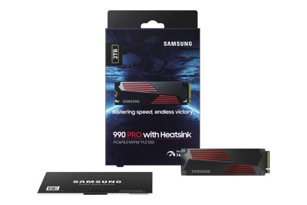 This is an image of the Samsung 990 PRO SSD with Heatsink. It shows off the box, instruction booklet and the SSD.