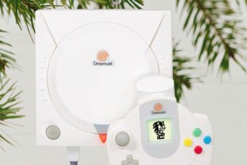 SEGA-Dreamcast-Console-Keepsake-Ornament-header