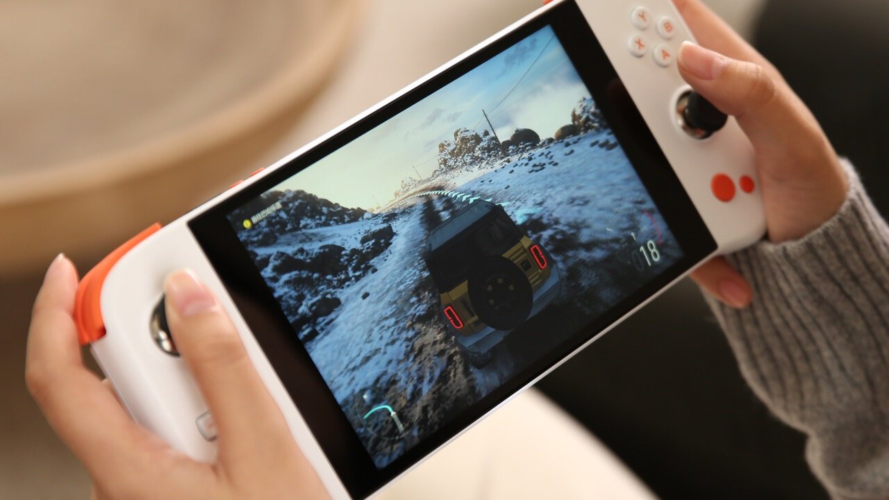 Ayaneo's Next Lite Handheld gaming PC